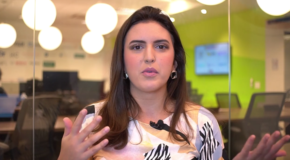 Capa do curso Como Investir em Fundos Imobiliários – Débora Duarte