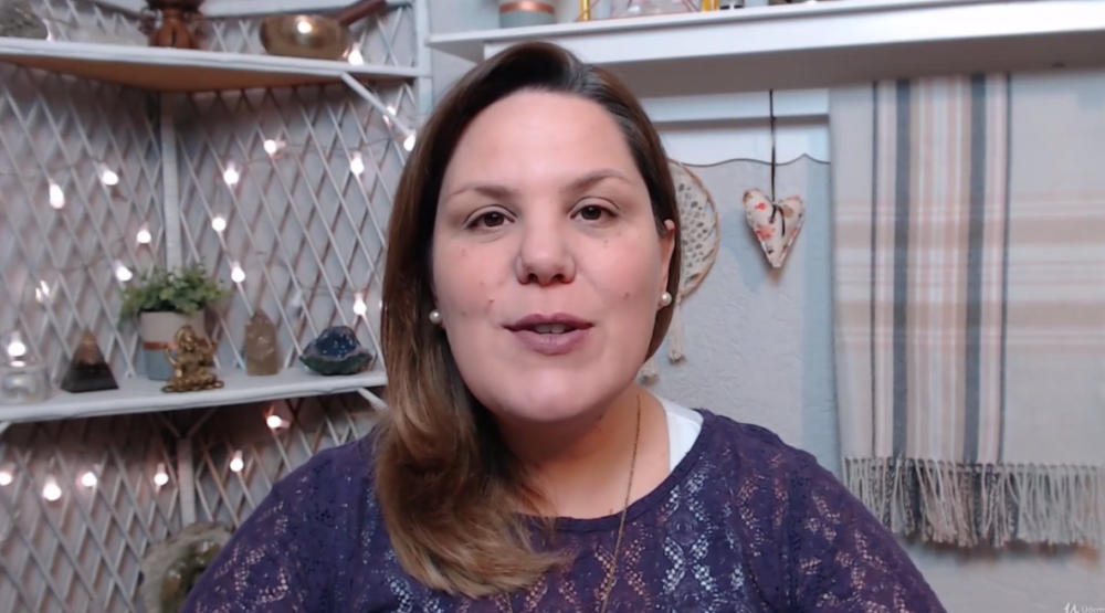 Capa do curso Terapia Holística – Aline Pastori