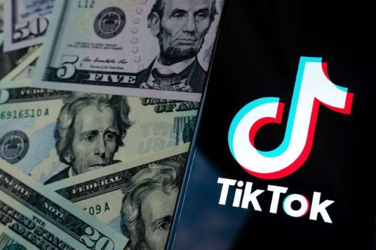 Tiktok na Gringa – Pierre & Akwe Peureux