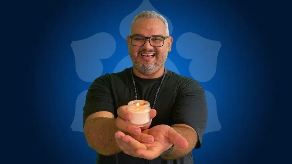 Capa do curso Velas Terapêuticas com Aromaterapia – Álysson Correia
