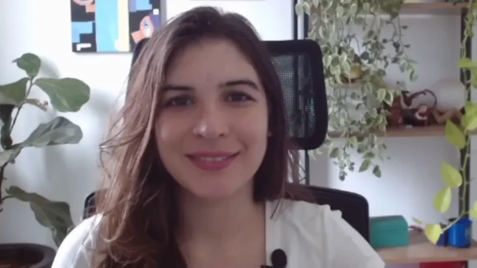 Capa do curso Comunicação Assertiva – Aline Ferreira