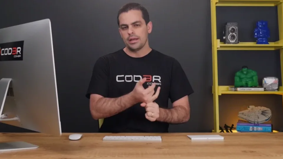 Capa do curso Python 3: do Básico ao Avançado – Cod3R