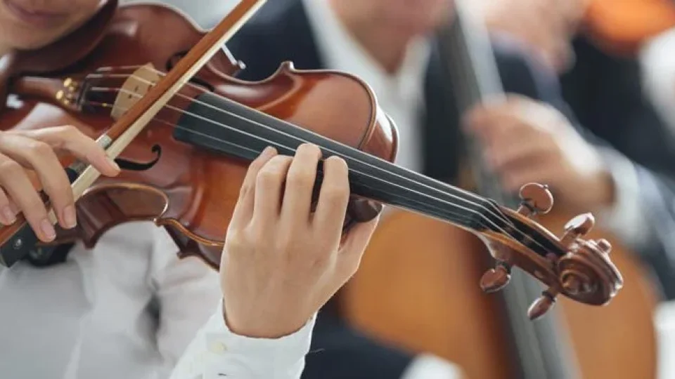 Capa do curso Curso de Introdução ao Violino