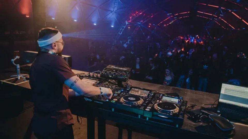 Capa do curso DJ Iniciante com Rekordbox – John Haste